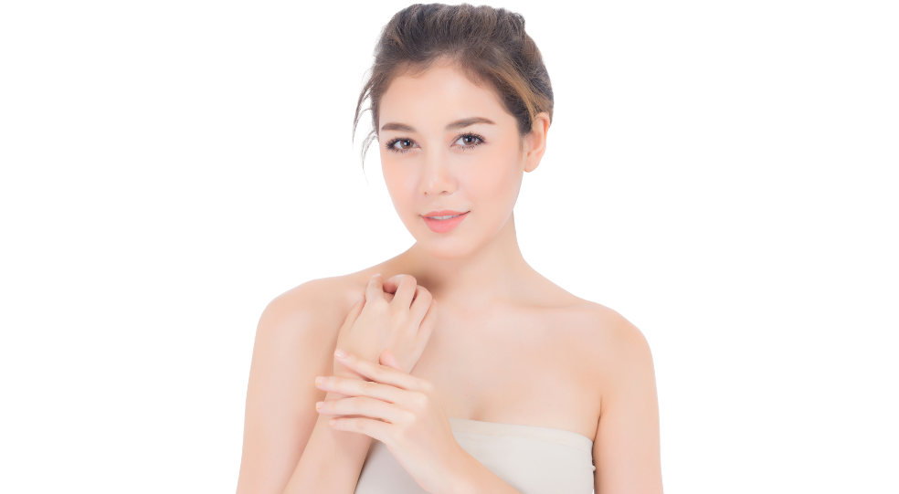Confident woman with radiant eyes looks at viewer